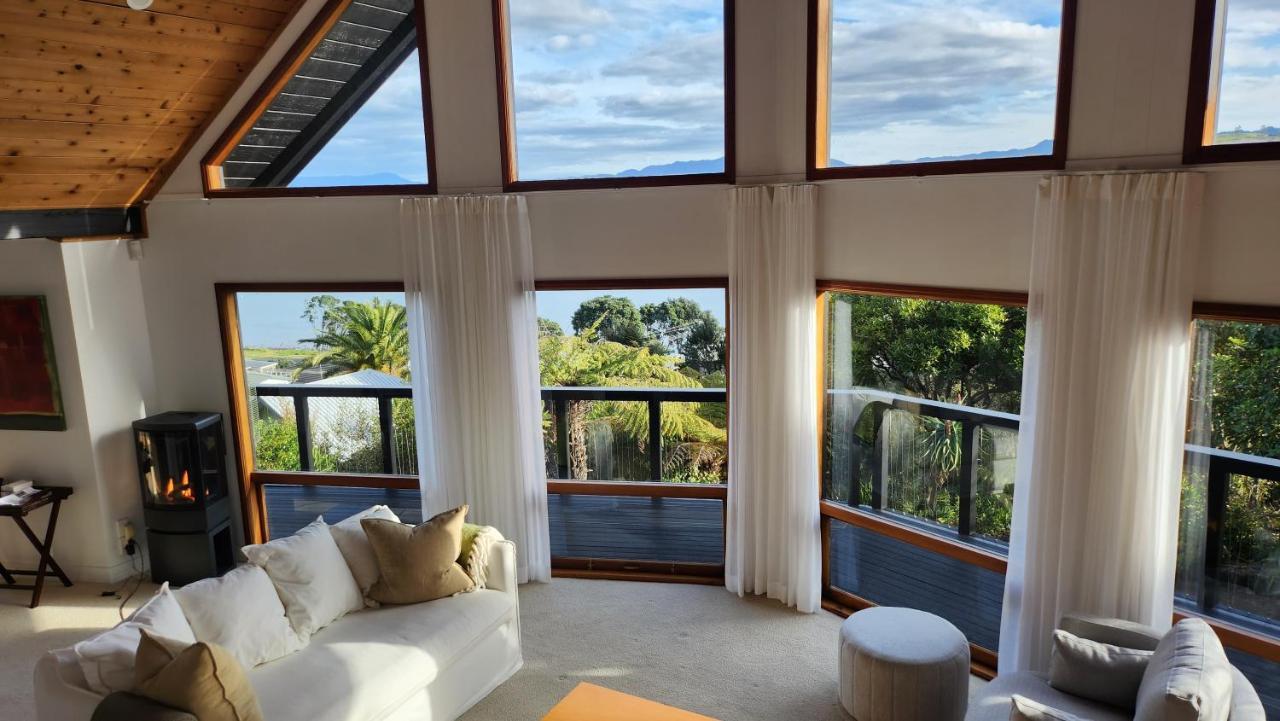 The Black Chalet Whitianga Exterior foto