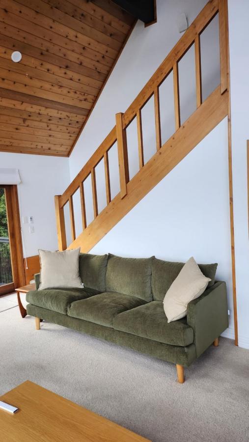 The Black Chalet Whitianga Exterior foto