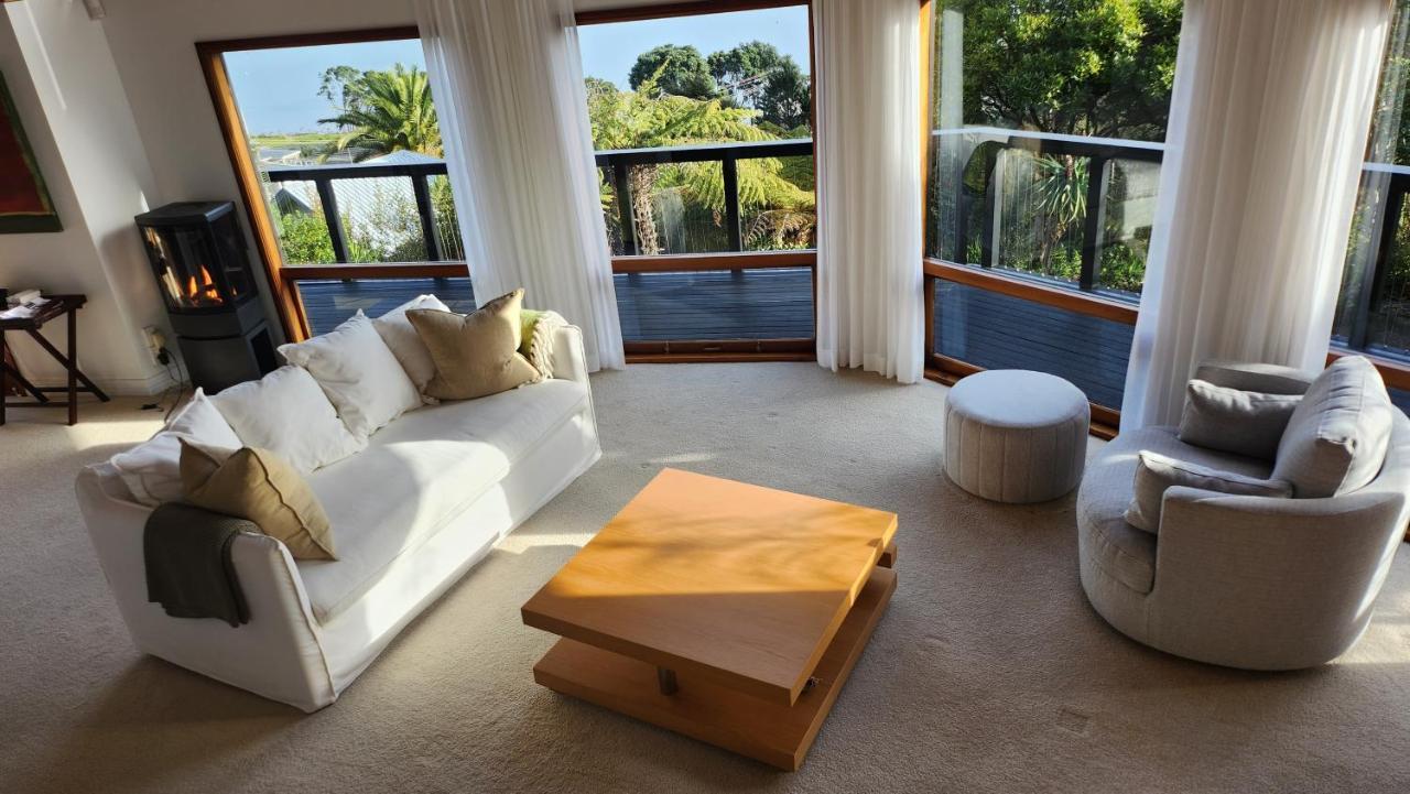 The Black Chalet Whitianga Exterior foto