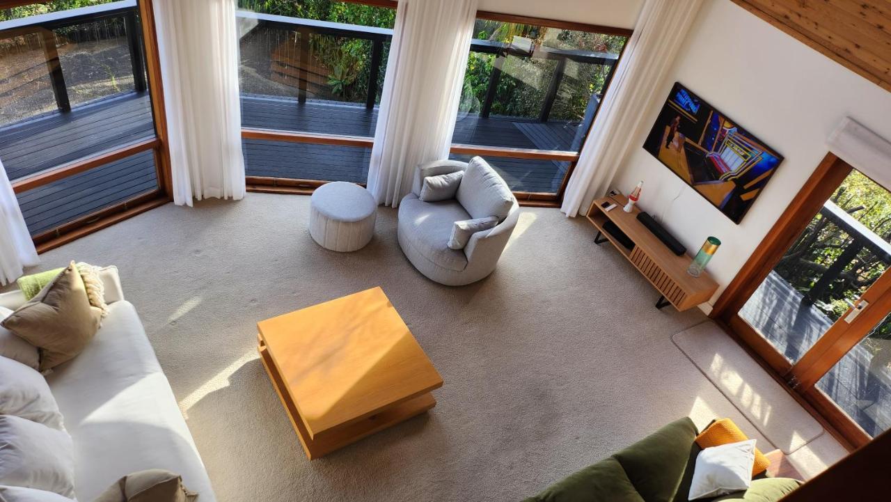 The Black Chalet Whitianga Exterior foto